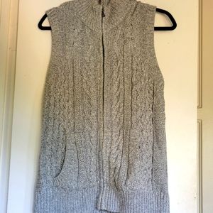 Cable Knit Sweater Vest with Pocket! C3